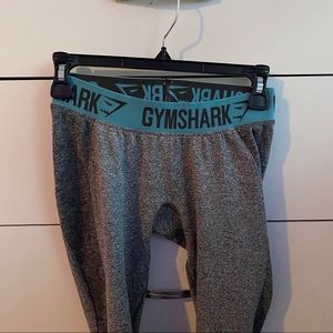 gray gym shark leggings with turquoise band !!